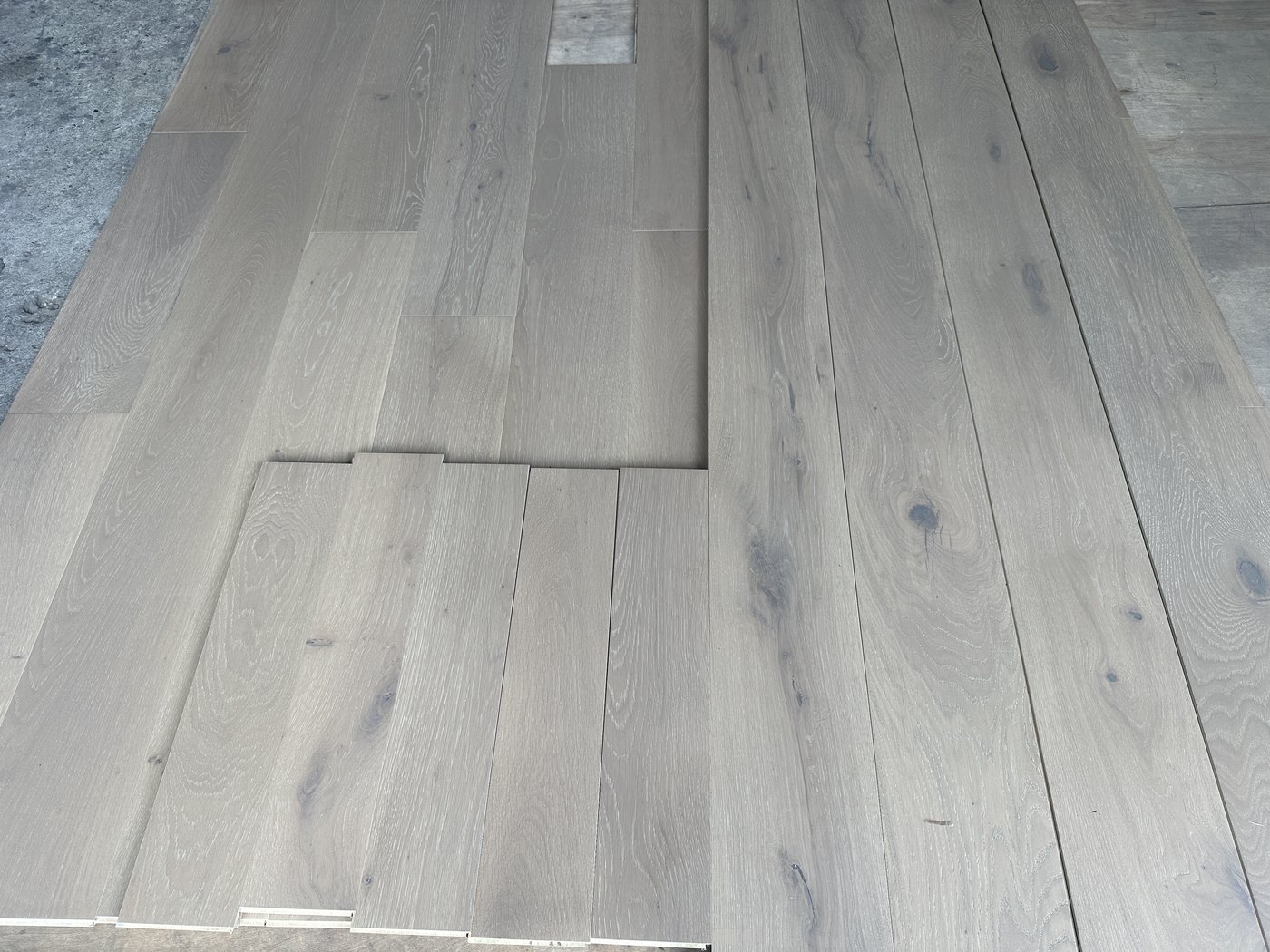 Oak flooring, Plank