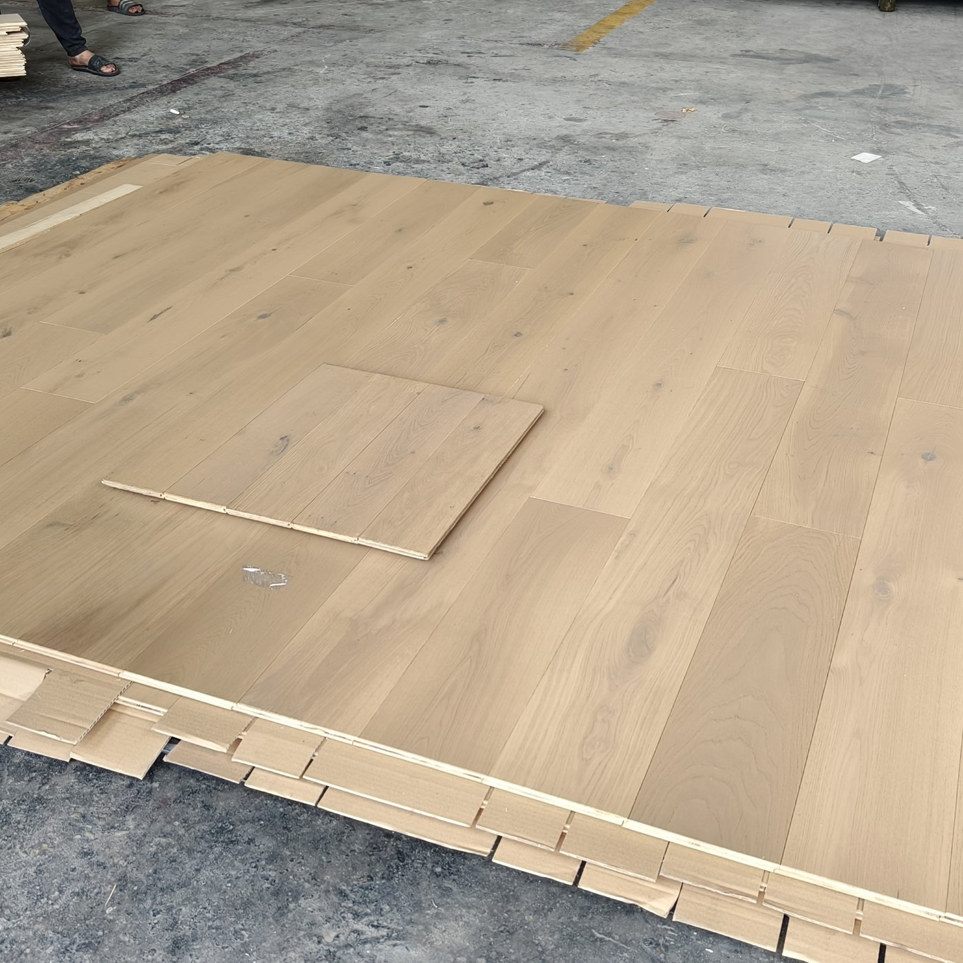 Oak flooring, Plank
