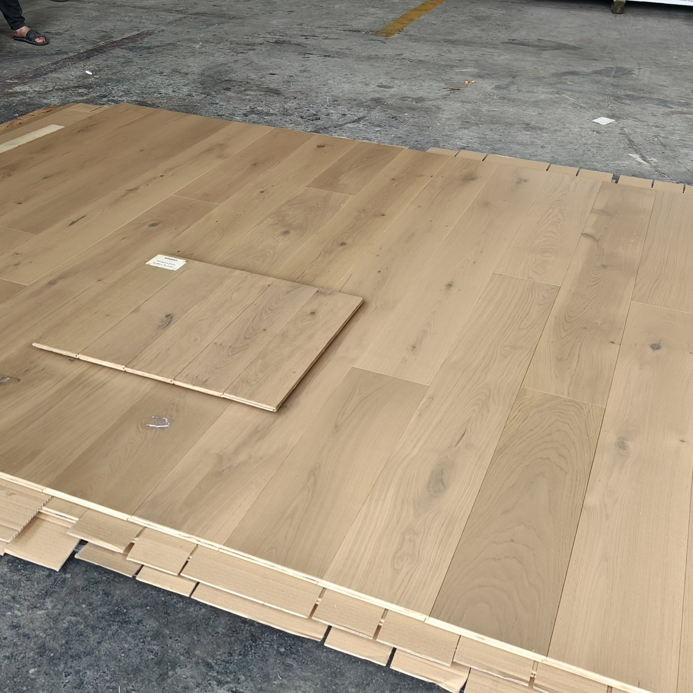 Oak flooring, Plank