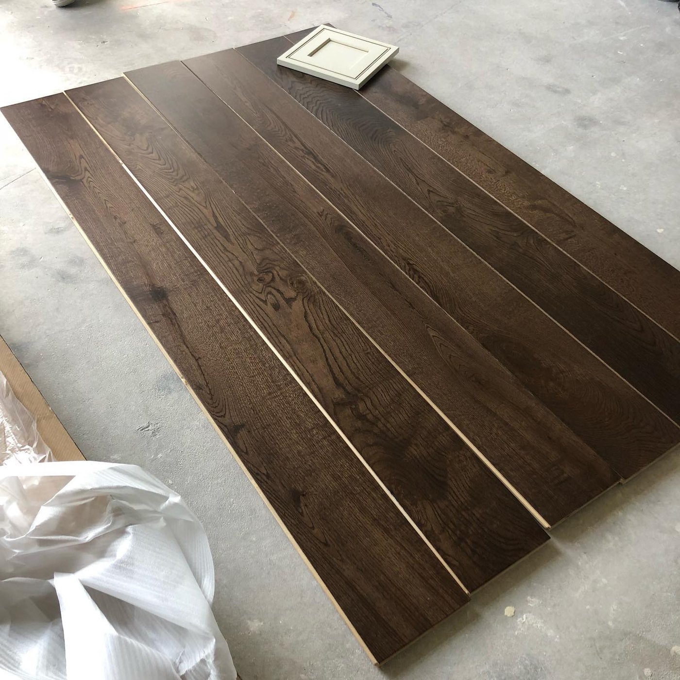 Oak flooring, Plank