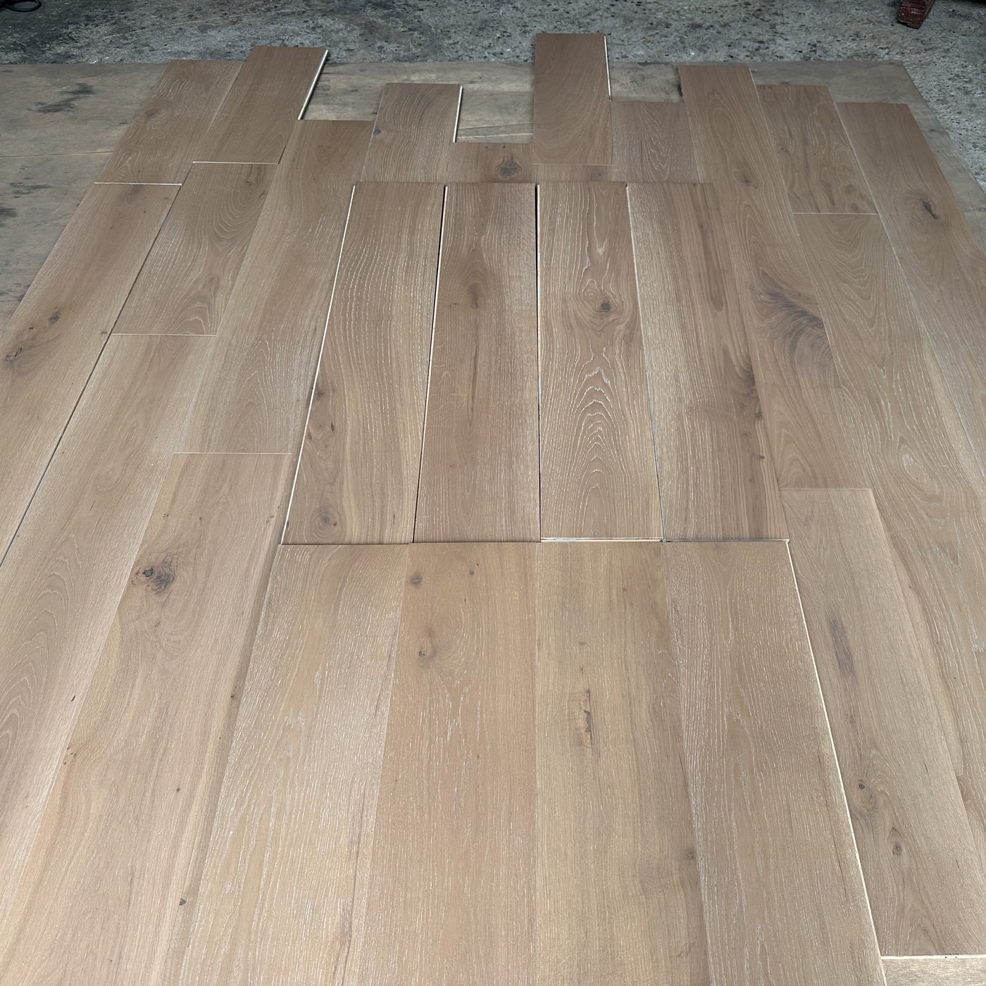 Oak flooring, Plank