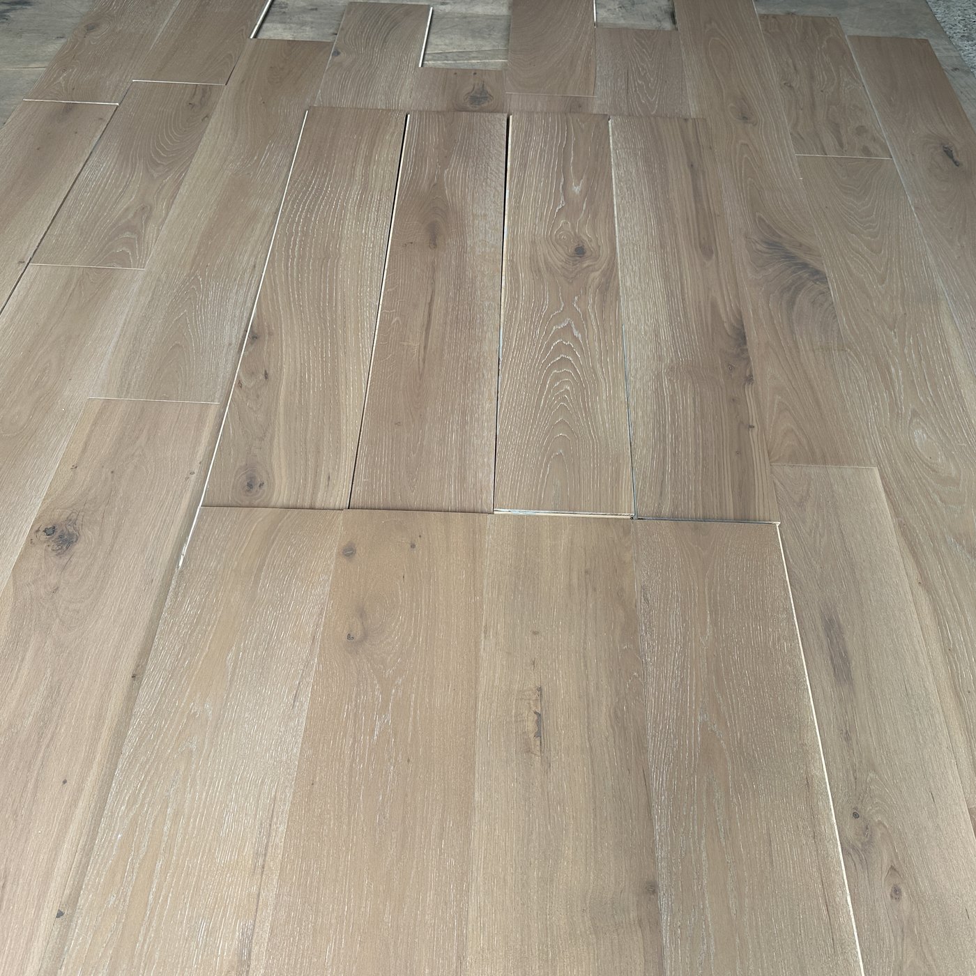 Oak flooring, Plank