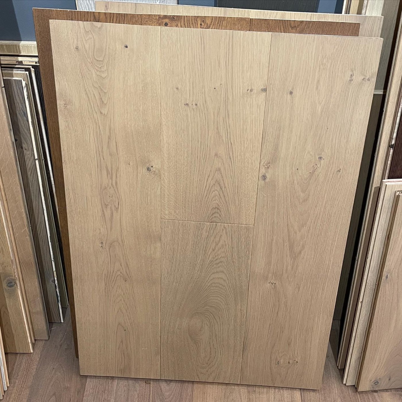 Oak flooring, Wide plank